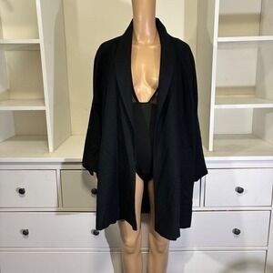 Sold. Do not buy Dumas Vintage Black 100% Pure Wool Shawl Collar Open